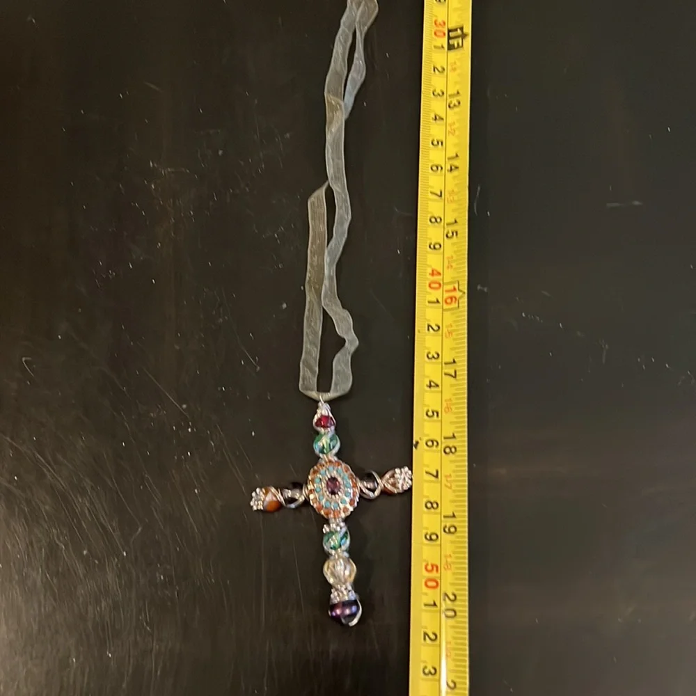 Fabulous multicolored stone and wire cross. - Picture 5 of 7